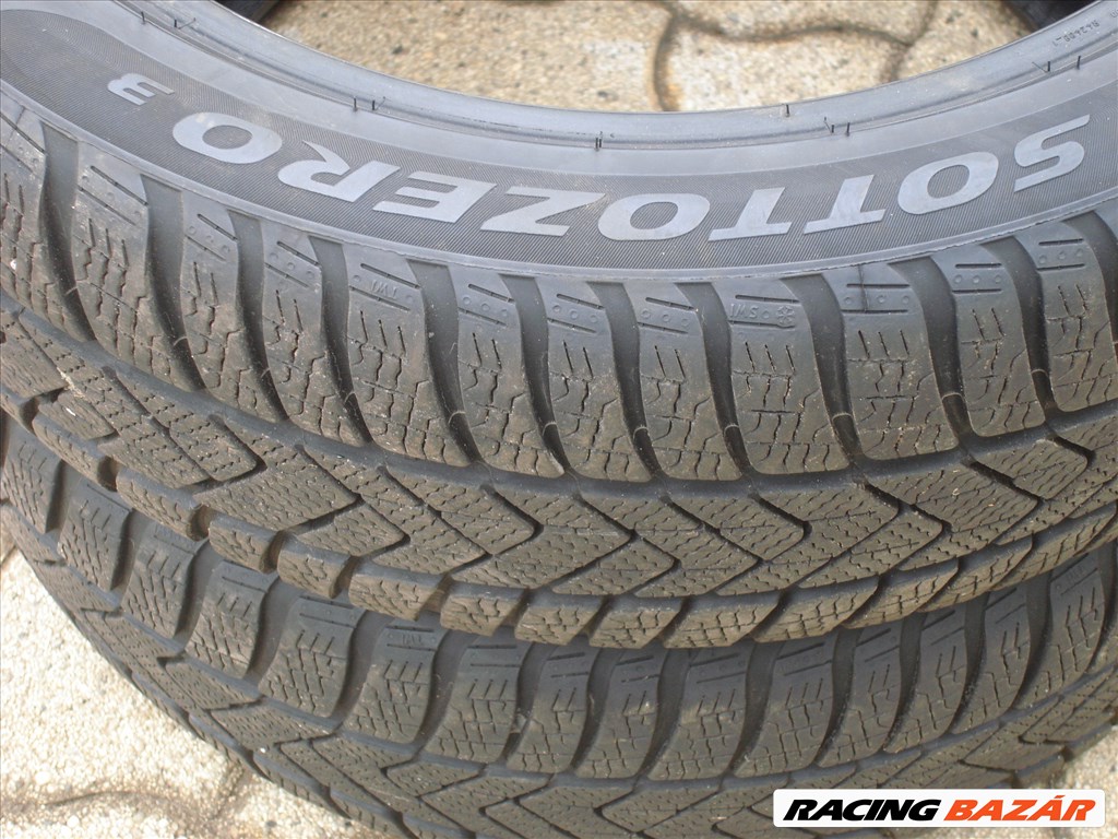 225/45 R18 Pirelli Sotto Zero Téli Gumi 7mm Újszerű Állapotban DOT2524 4. kép