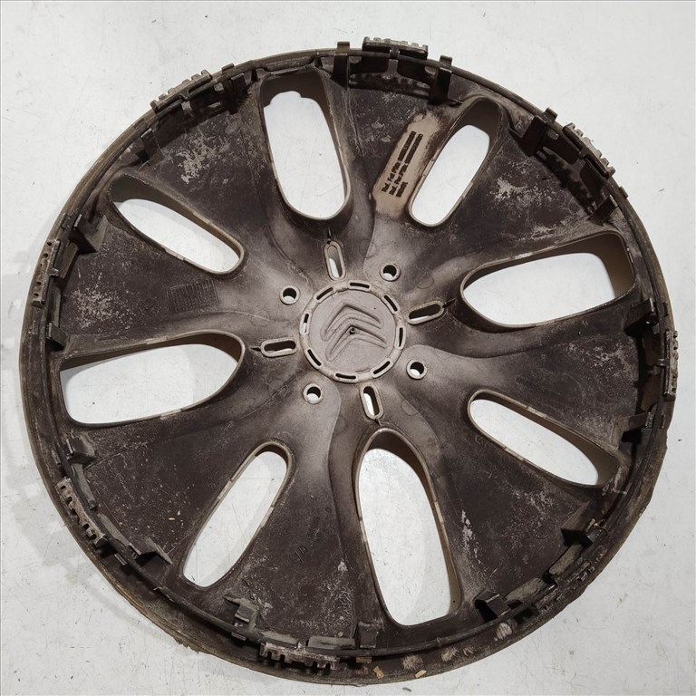 209534 Citroen C3 2010-2016 15"-os dísztárcsa (1db) a képen látható állapotban 9686533680 2. kép