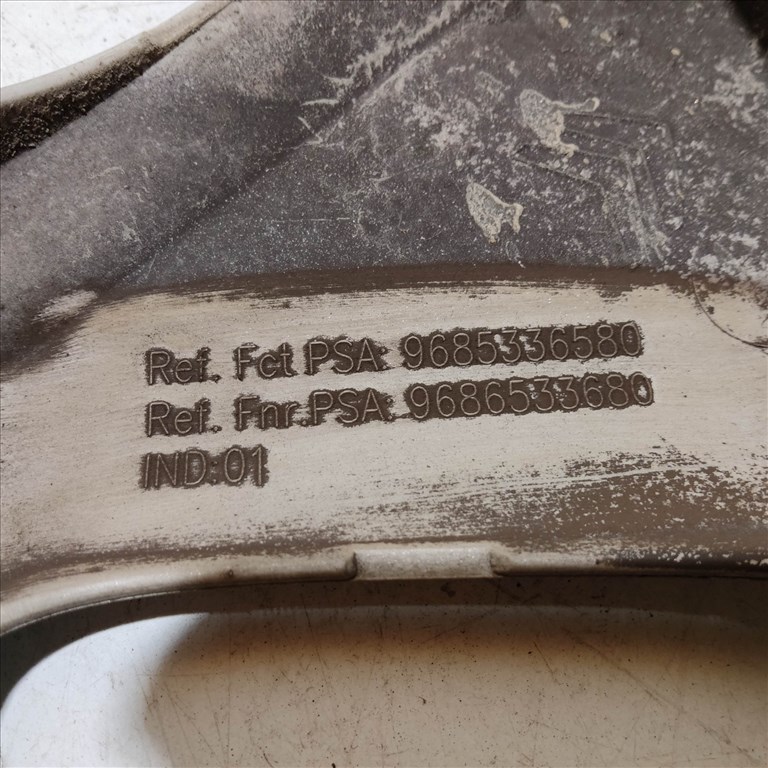 209534 Citroen C3 2010-2016 15"-os dísztárcsa (1db) a képen látható állapotban 9686533680 4. kép