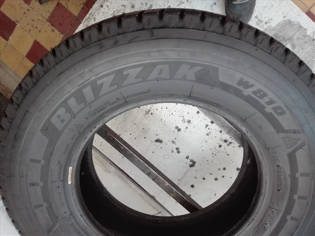 225/75R16C Bridgestone téli gumi 2db 225/75 r16c 5. kép