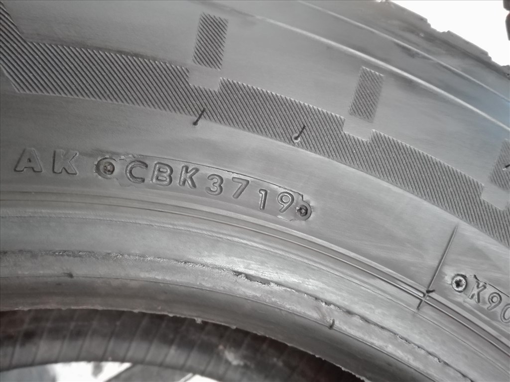 225/75R16C Bridgestone téli gumi 2db 225/75 r16c 6. kép