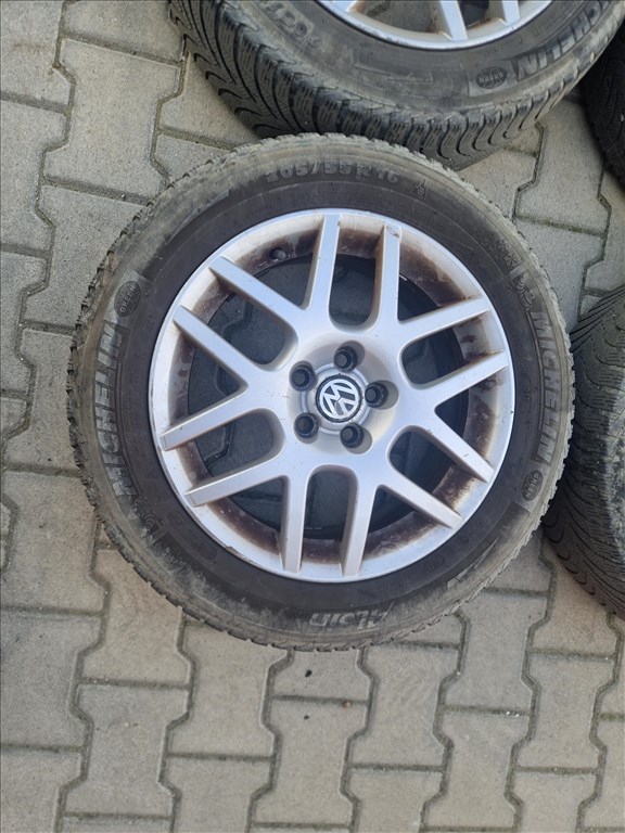  5x100 16" Montreal II gyári alufelni szett, Golf 4, Bora (29980) 2. kép