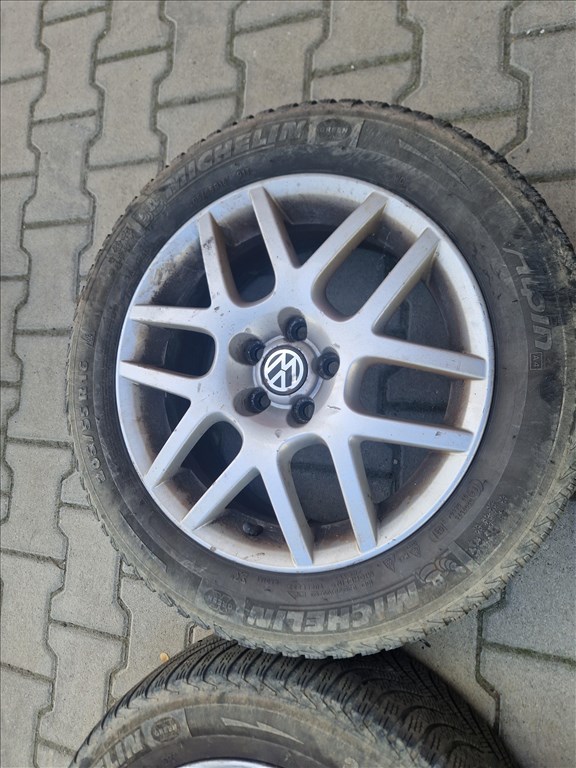  5x100 16" Montreal II gyári alufelni szett, Golf 4, Bora (29980) 5. kép