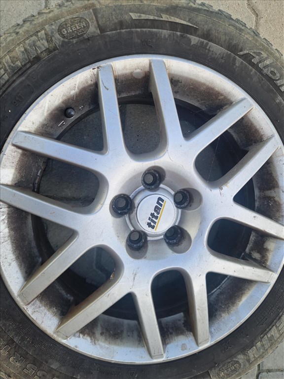  5x100 16" Montreal II gyári alufelni szett, Golf 4, Bora (29980) 8. kép