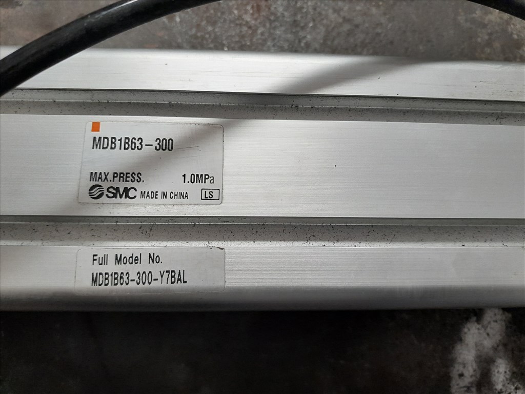 Levegő munkahenger 3db különböző méretűek eladók.  6. kép