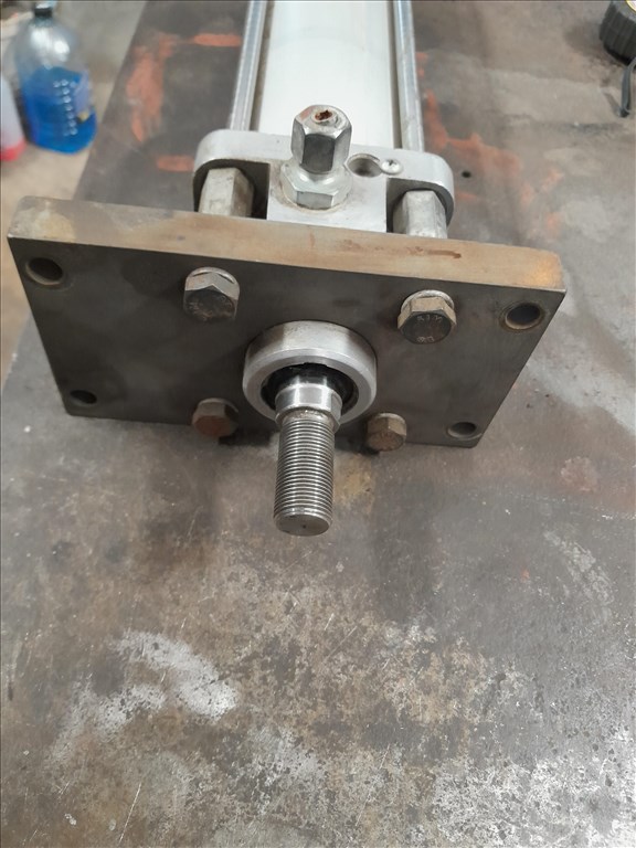 Levegő munkahenger 3db különböző méretűek eladók.  11. kép