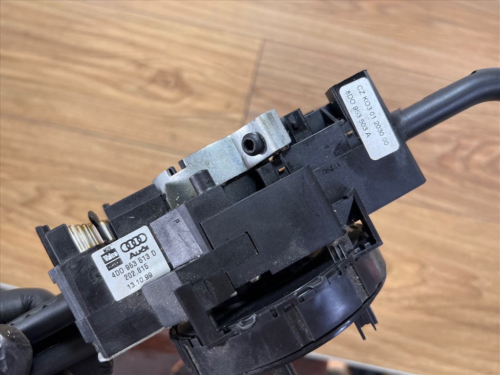 Audi A4 1.8T Avant kormánykapcsoló 4d0953513d 5. kép