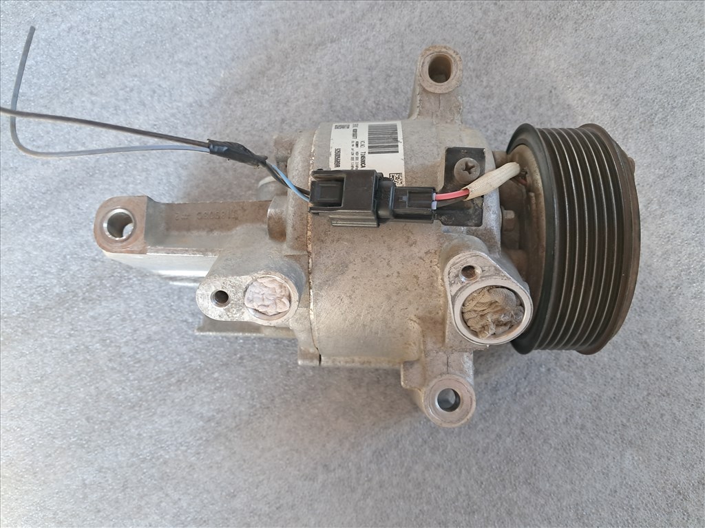 Dacia Duster II 1.6 benzin H4MD738 klímakompresszor 8030155377 926005689r 4. kép
