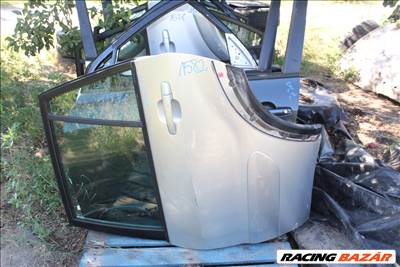 Toyota RAV4 II.  bal hátsó ajtó kompletten (1582.)