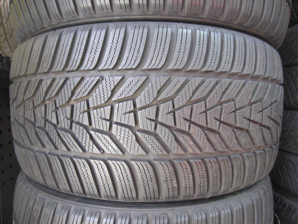  255/35 R19 HANKOOK W330 96V 2. kép
