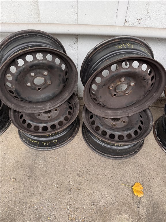  VW golf 5 , seat altea leon 5x112 lyukosztású 15 ‘’ használt lemezfelni eladó 1. kép