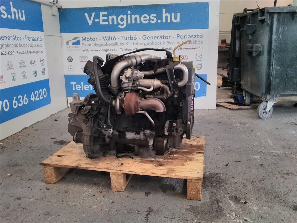 RENAULT 1,5DCI K9KG832 bontott motor  2. kép
