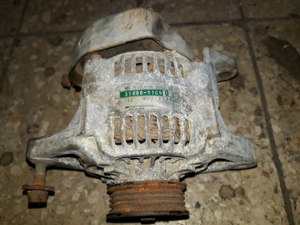 Suzuki Swift II 92-03 Generátor 31400-71C5 1. kép