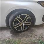 4db 5x108 lyukosztású 17" újszerű alufelni, rajta 225/45 újszerű Kleber négyévszakos gumi gumi 