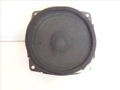 Mitsubishi L 200 bal hátsó hangszóró MR142014