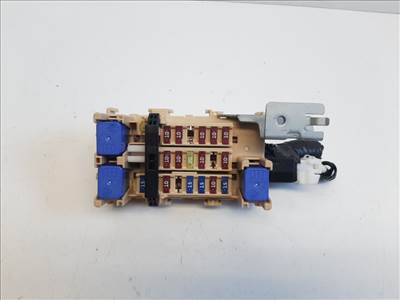 Nissan Pulsar (C13) biztosítéktábla utastér