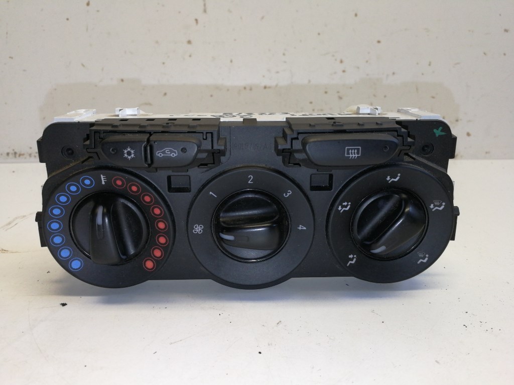 Opel Adam  fûtéskapcsoló (fûtés kapcsoló) 1. kép