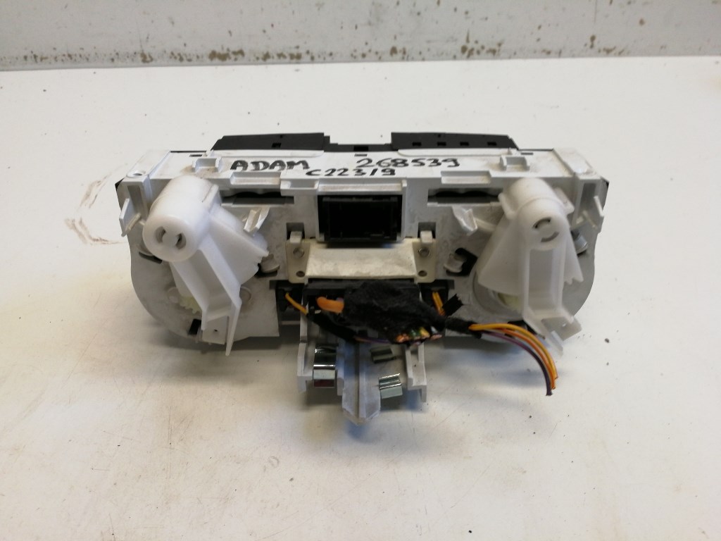 Opel Adam  fûtéskapcsoló (fûtés kapcsoló) 2. kép