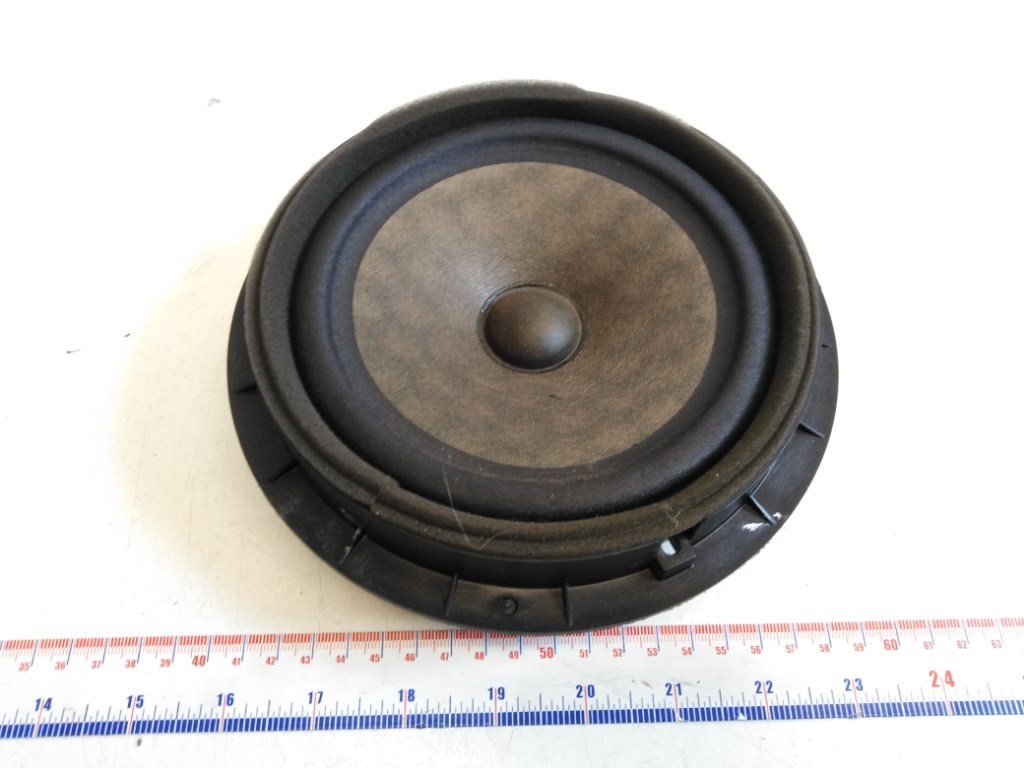 Suzuki Swift (RS) bal hátsó hangszóró 3910262J00 1. kép