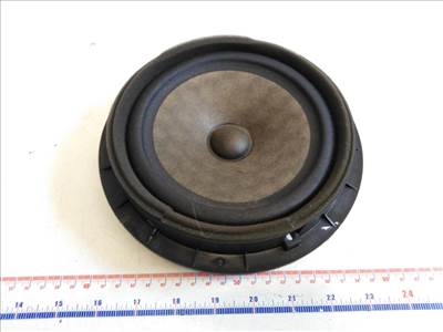 Suzuki Swift (RS) bal hátsó hangszóró 3910262J00