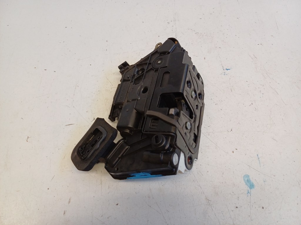 Volkswagen Golf VII 5 ajtós bal hátsó ajtózár 5K4839015R 2. kép