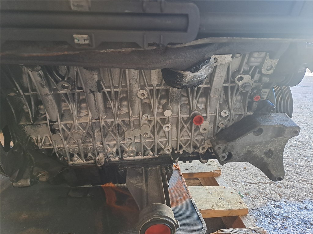BMW X5 E70 3 literes egyturbós 30d/25d motor, donorja X5 E70 21646821306d3 m57tue2 8. kép