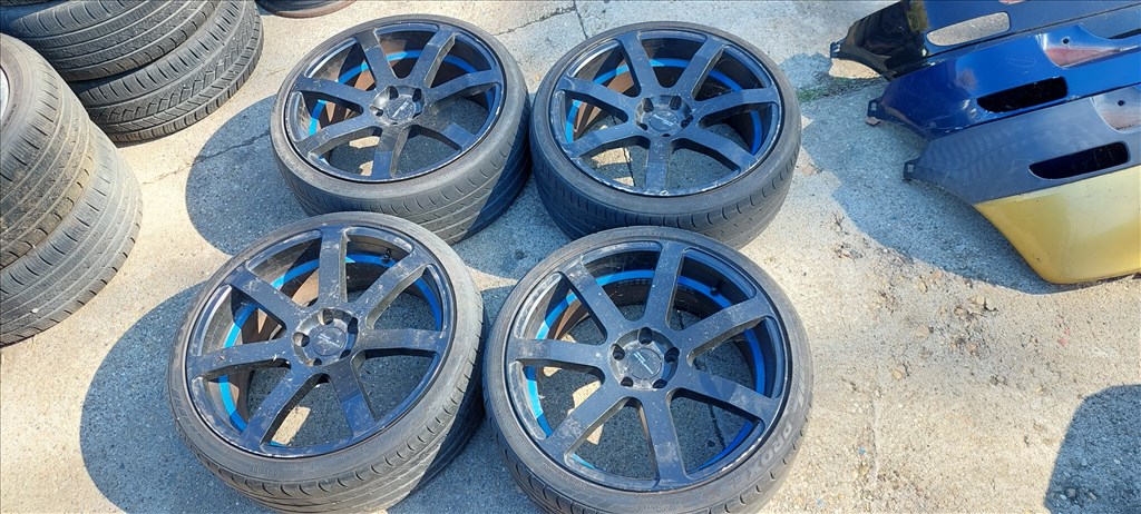  5x110 lyukosztású 8JJ 19" használt alufelni 1. kép