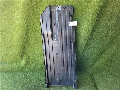 SUZUKI S-CROSS Jobb Fenéklemez 7281361M0 7281361m1