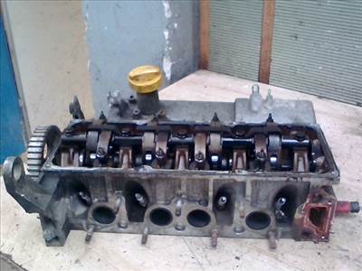 RENAULT KANGOO 97-03 Hengerfej. benzines