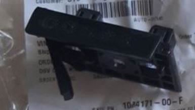 Tesla Model 3 Első lökháritó tartó 108417100f bal