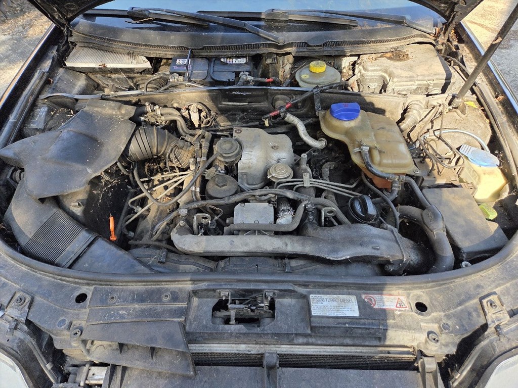 Audi A6 (C5 - 4B) Avant 2.5 TDI turbó  1. kép