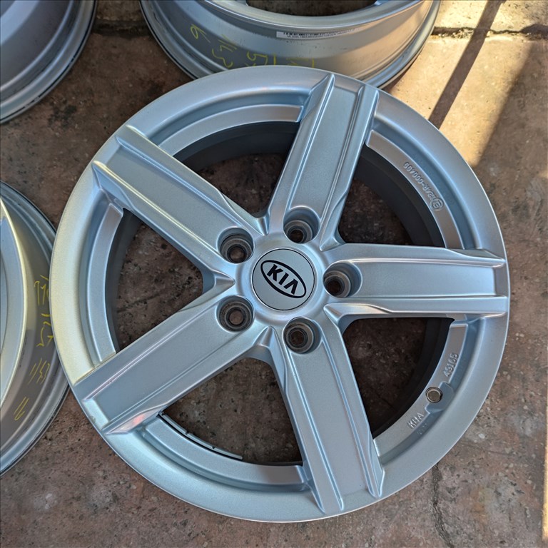  5x114,3 16 toyota hyundai mazda kia alufelni 95000ft a 4db/116/ 3. kép
