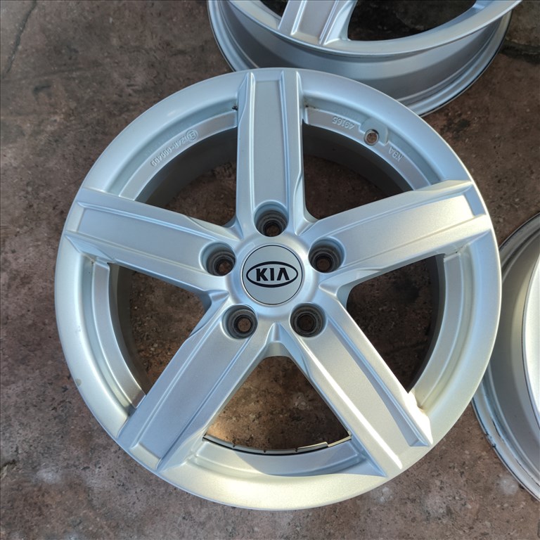  5x114,3 16 toyota hyundai mazda kia alufelni 95000ft a 4db/116/ 4. kép