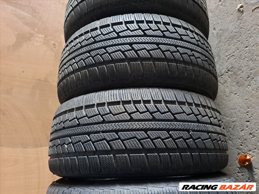 4db 225/45 R17 Achilles Winter  (Peremvédős) téli gumi eladó!!!  Ára! 12500Ft/db : 6,5mm minta 2. kép