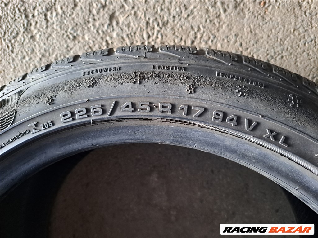 4db 225/45 R17 Achilles Winter  (Peremvédős) téli gumi eladó!!!  Ára! 12500Ft/db : 6,5mm minta 6. kép