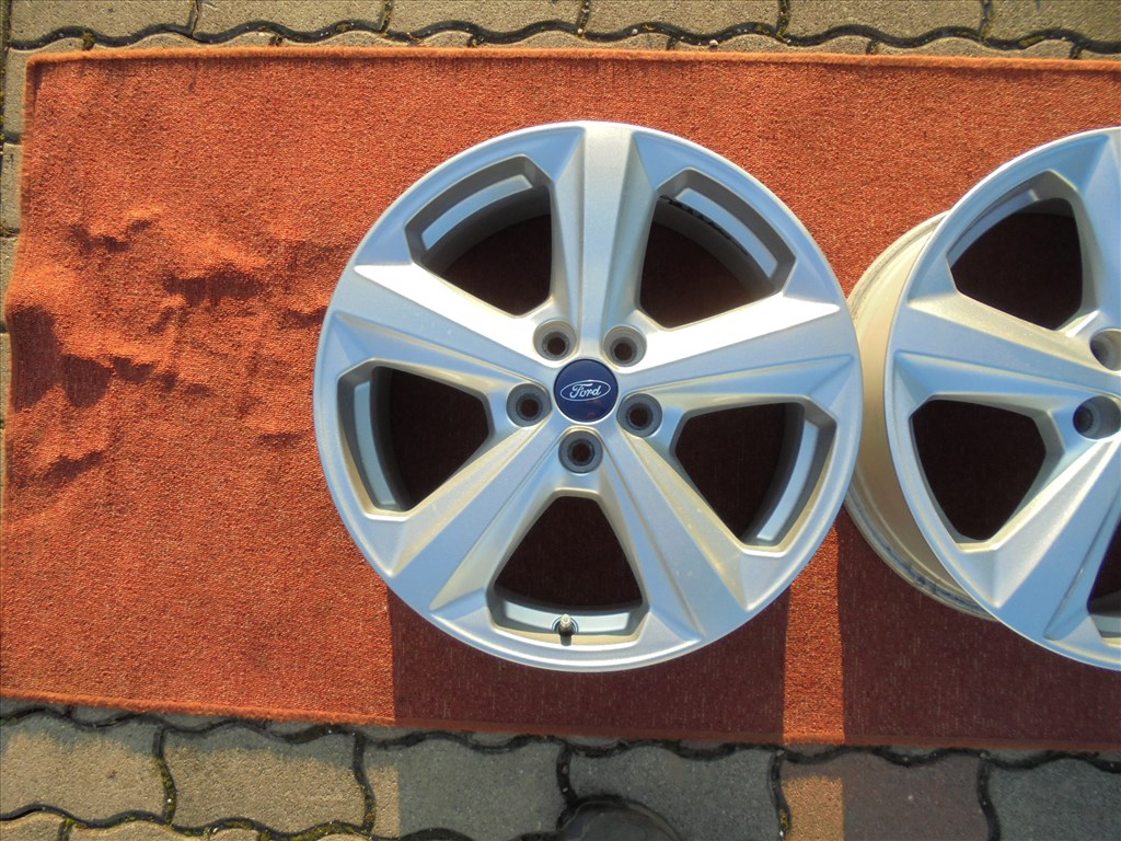 18-as Ford szenzoros alufelni jó állapotban eladó 2. kép