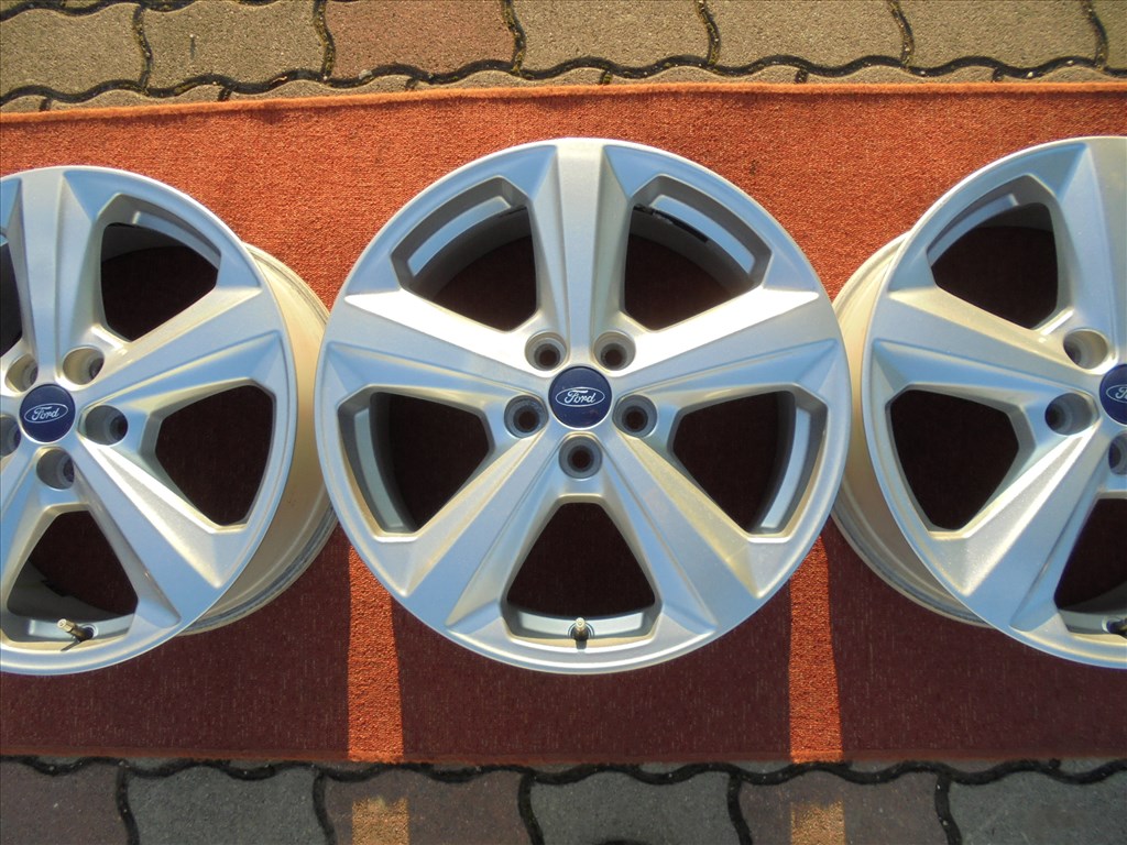 18-as Ford szenzoros alufelni jó állapotban eladó 4. kép