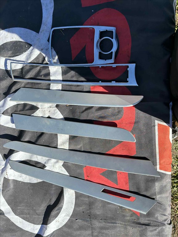 Audi A6 (C6 - 4F) díszléc  1. kép