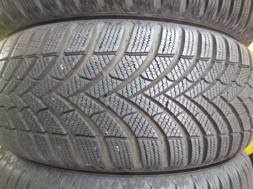  215/55R 17 SEMPERIT SPEEDGRIP5 98V 3. kép