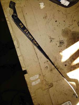 Suzuki Ignis 03-07 Jobb Első Ablaktörlő Kar