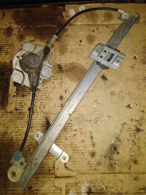 Suzuki Swift II 92-03 Jobb Hátsó Ablakemelõ Szerkezet Mechanikus 2. kép