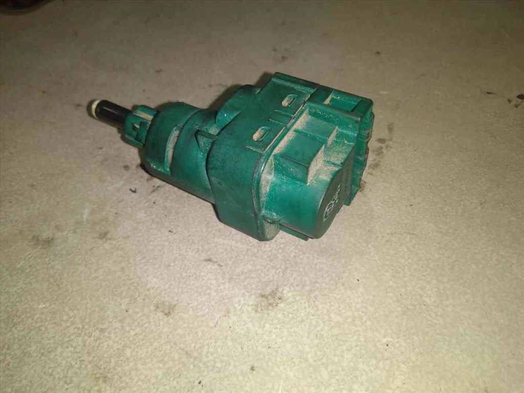 Ford Galaxy II Féklámpa Kapcsoló 1C0 945 511 A 2. kép