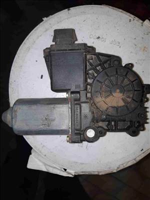 Opel Vectra B Bal Első Ablakemelő Motor
