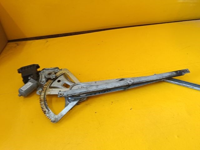 Toyota Corolla Verso (AR10) Jobb első Ablakemelő Szerkezet (Elektromos) 698100f010 1. kép