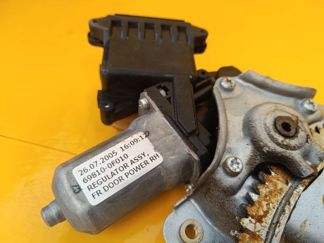 Toyota Corolla Verso (AR10) Jobb első Ablakemelő Szerkezet (Elektromos) 698100f010 2. kép