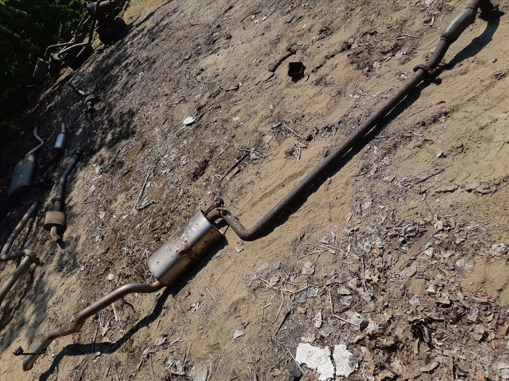 Ford Focus II Kipufogó Hátsó Dob 193707 6. kép