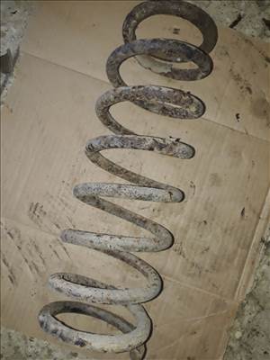 Suzuki Vitara Hátsó Rugó