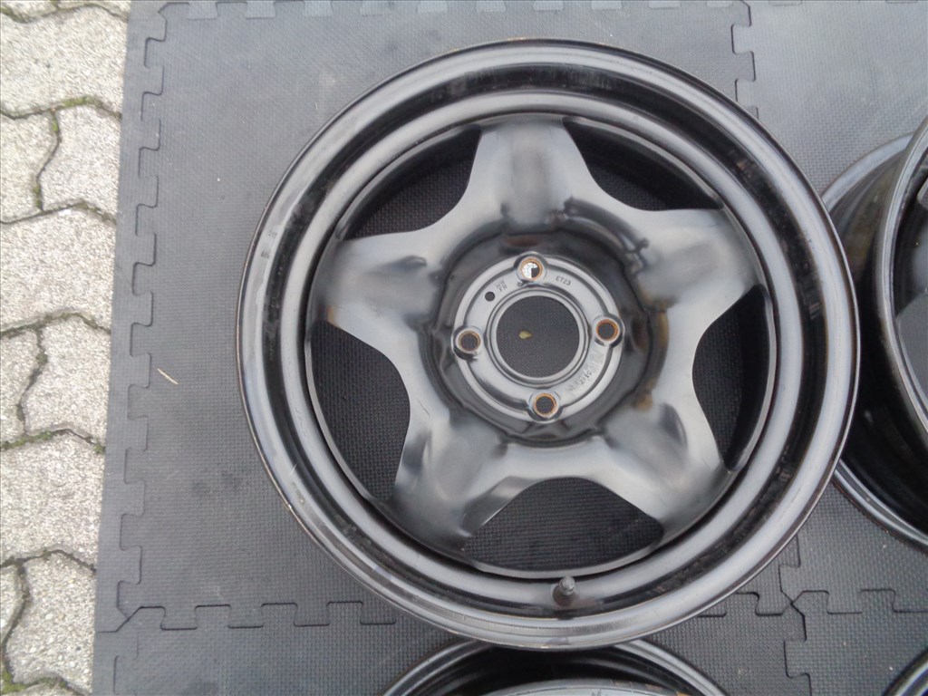 Peugeotra-Citroenre lemezfelni 16-os, 4×108-as, újszerű állapotban eladó. 2. kép