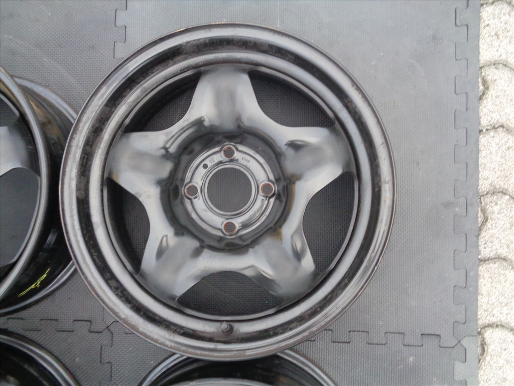 Peugeotra-Citroenre lemezfelni 16-os, 4×108-as, újszerű állapotban eladó. 4. kép