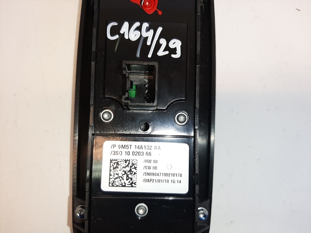 Ford Focus C-max bal elsõ ablakemelõ kapcsoló 9M5T14A132AA 3. kép